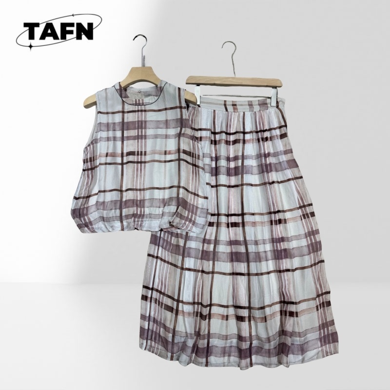 طقم نسائي أنيق من قطعتين بنقشة - مراجعة Midi Skirt Floral وسعره